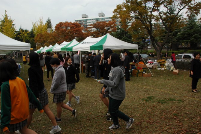 이웃사랑 나눔을 위한 바자회 